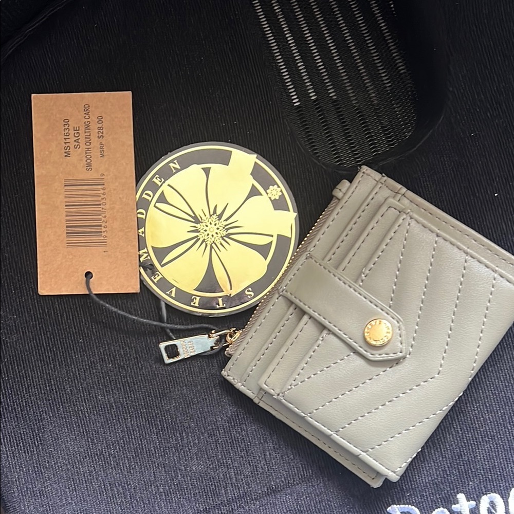 Steve Madden Olive Wallet
